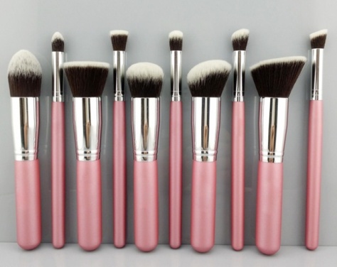 Pink kabuki brush set 
